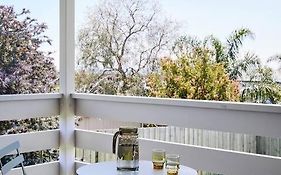 Beachside Retro Retreat Portarlington